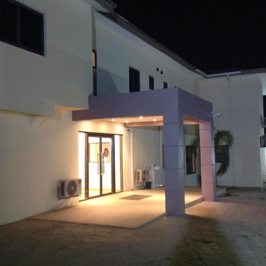 Adis Hotels Prime Ibadan Esterno foto