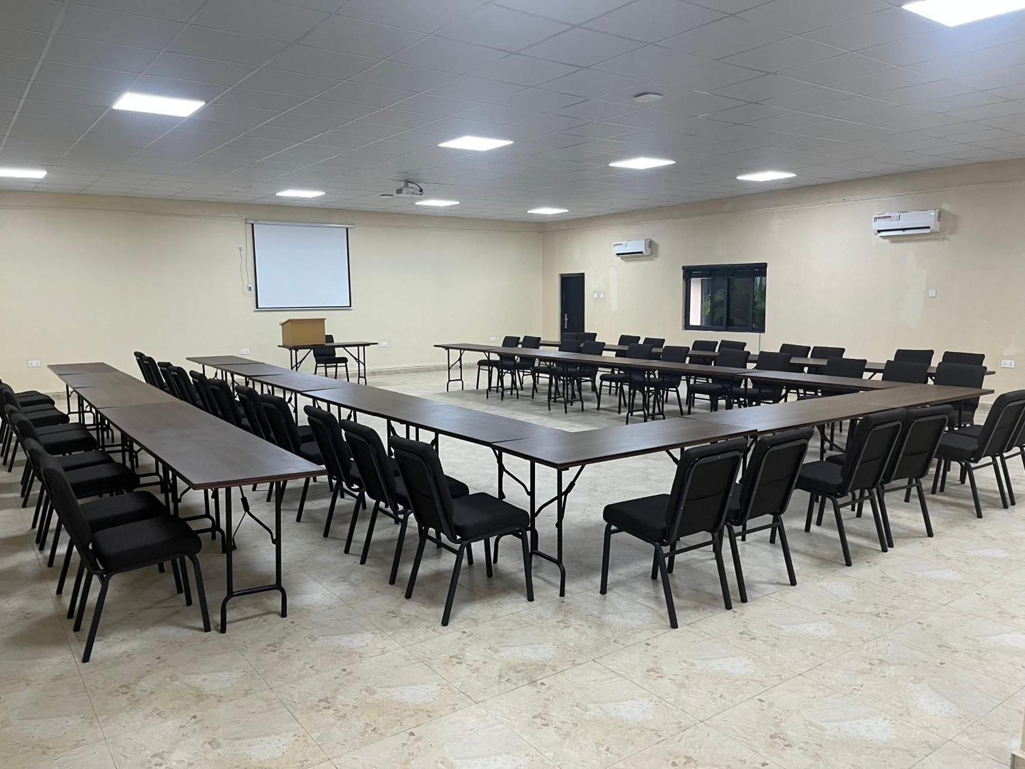 Adis Hotels Prime Ibadan Esterno foto