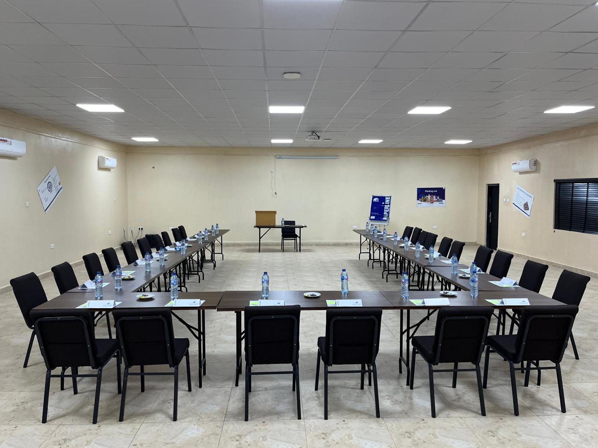 Adis Hotels Prime Ibadan Esterno foto