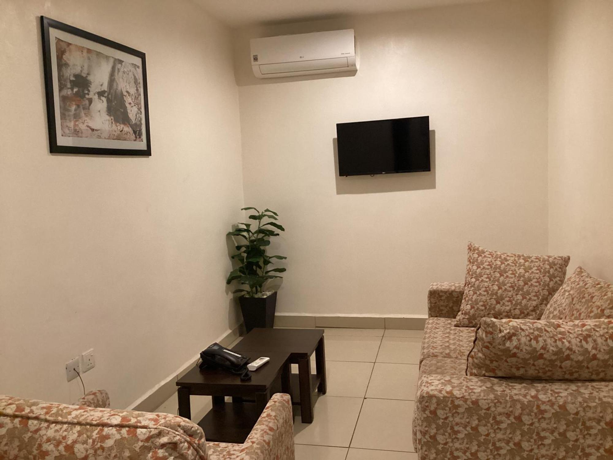 Adis Hotels Prime Ibadan Esterno foto