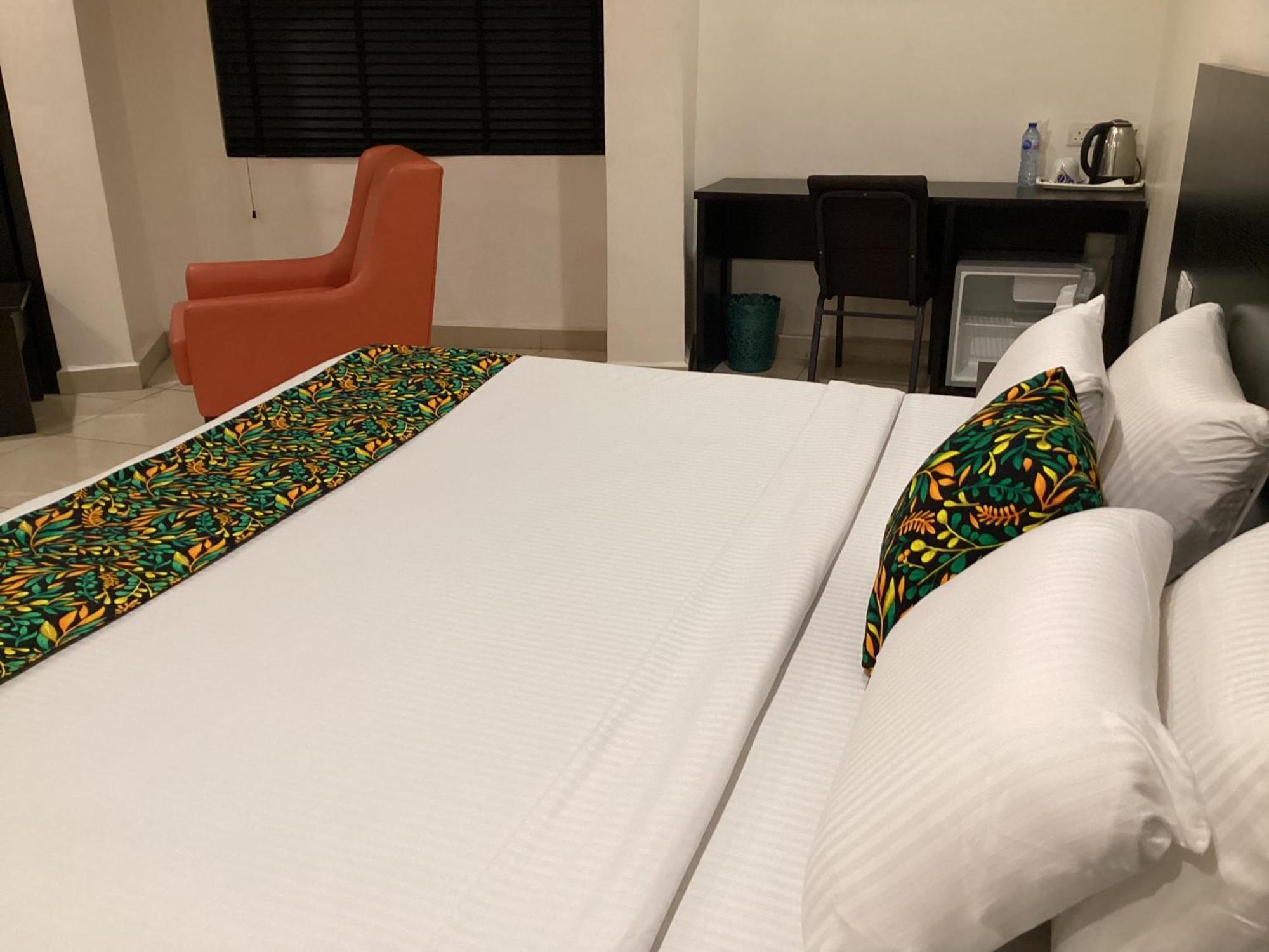 Adis Hotels Prime Ibadan Esterno foto