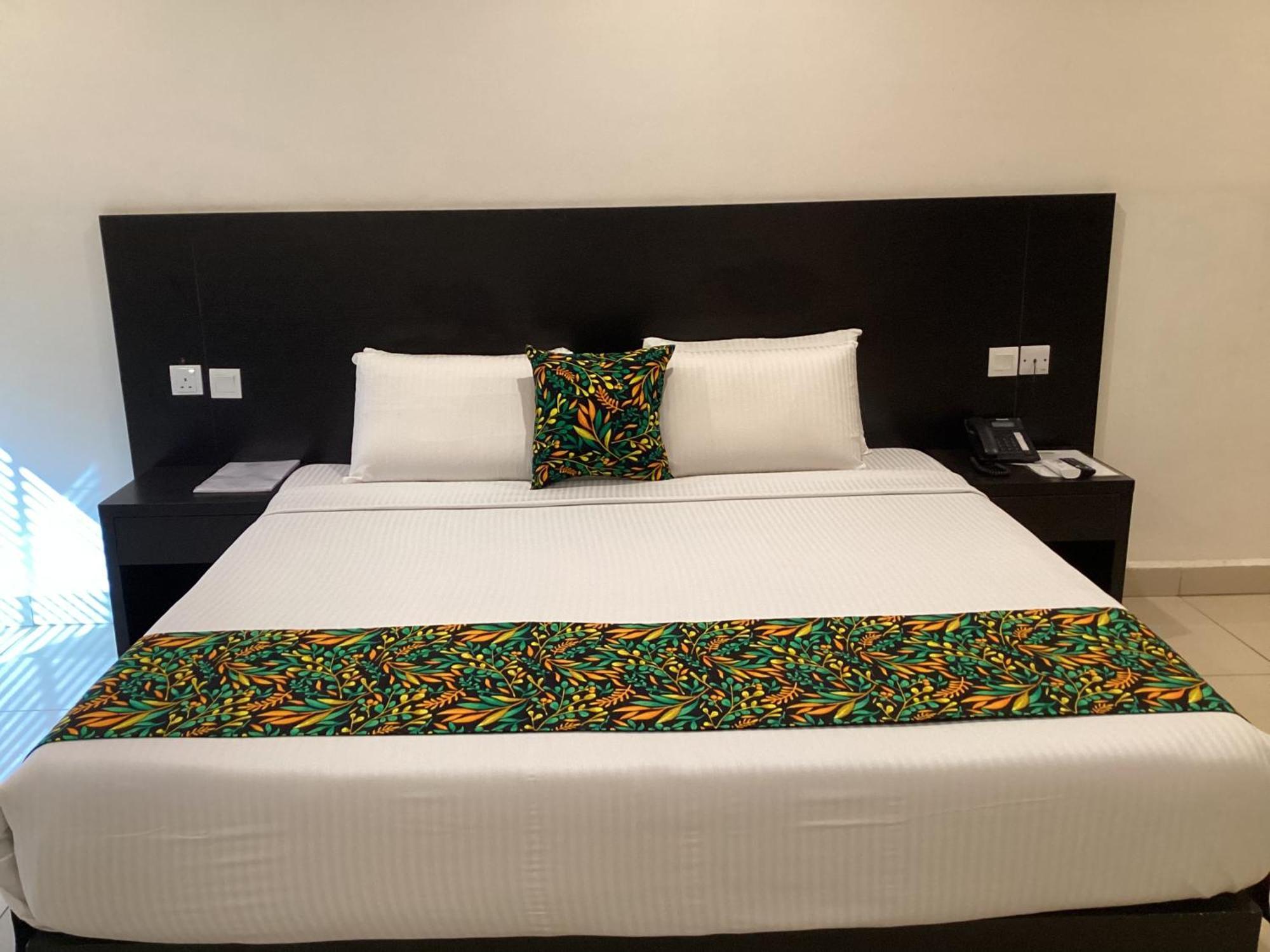 Adis Hotels Prime Ibadan Esterno foto